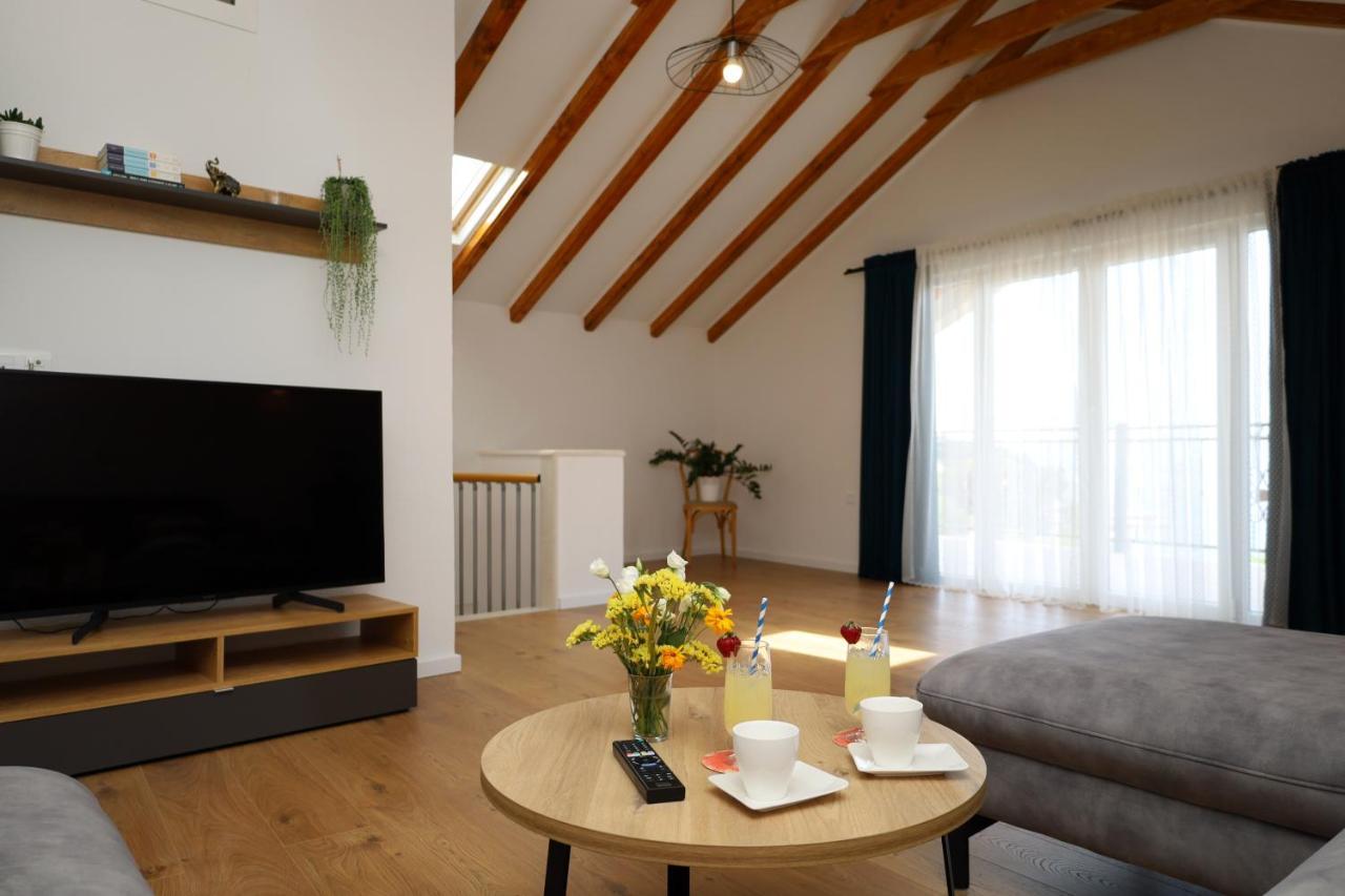 סומרטין Holiday House Nono מראה חיצוני תמונה