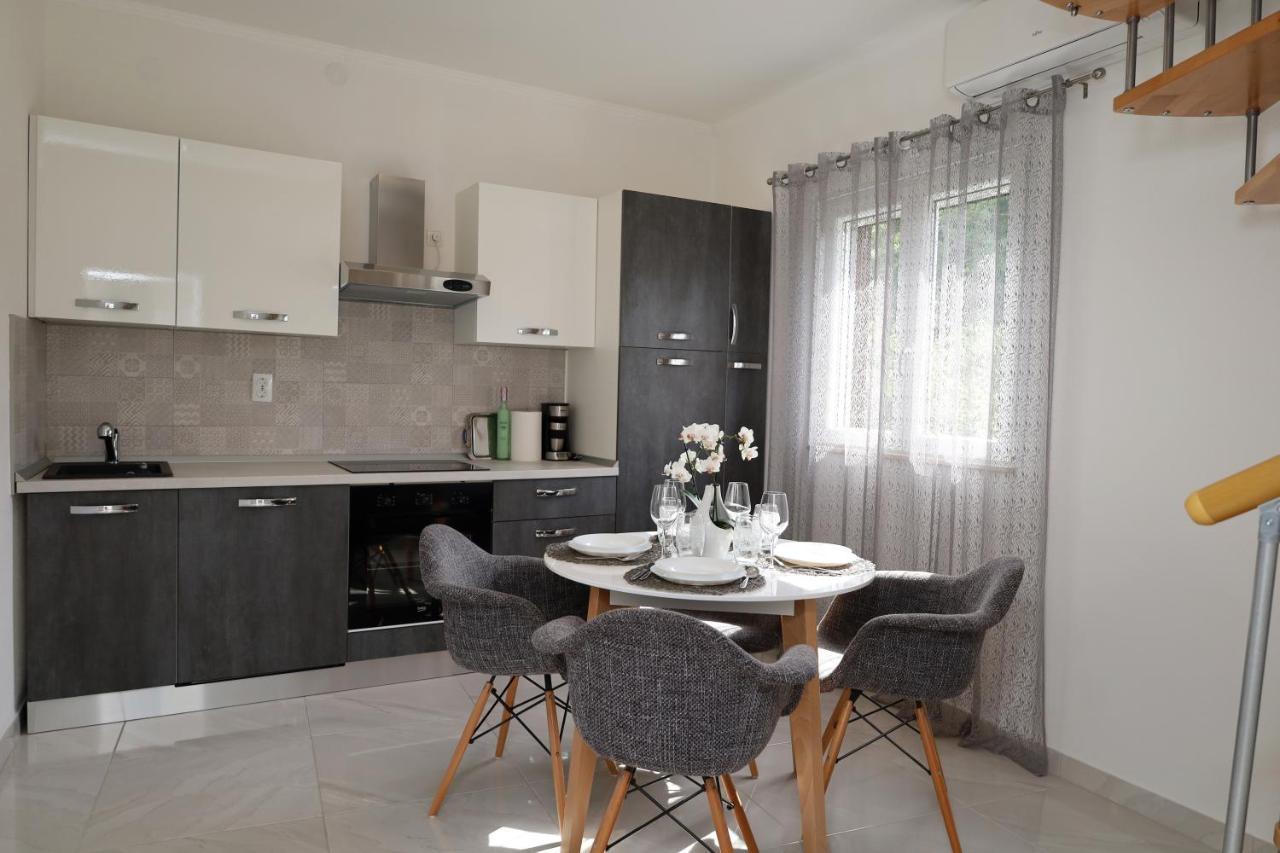 סומרטין Holiday House Nono מראה חיצוני תמונה