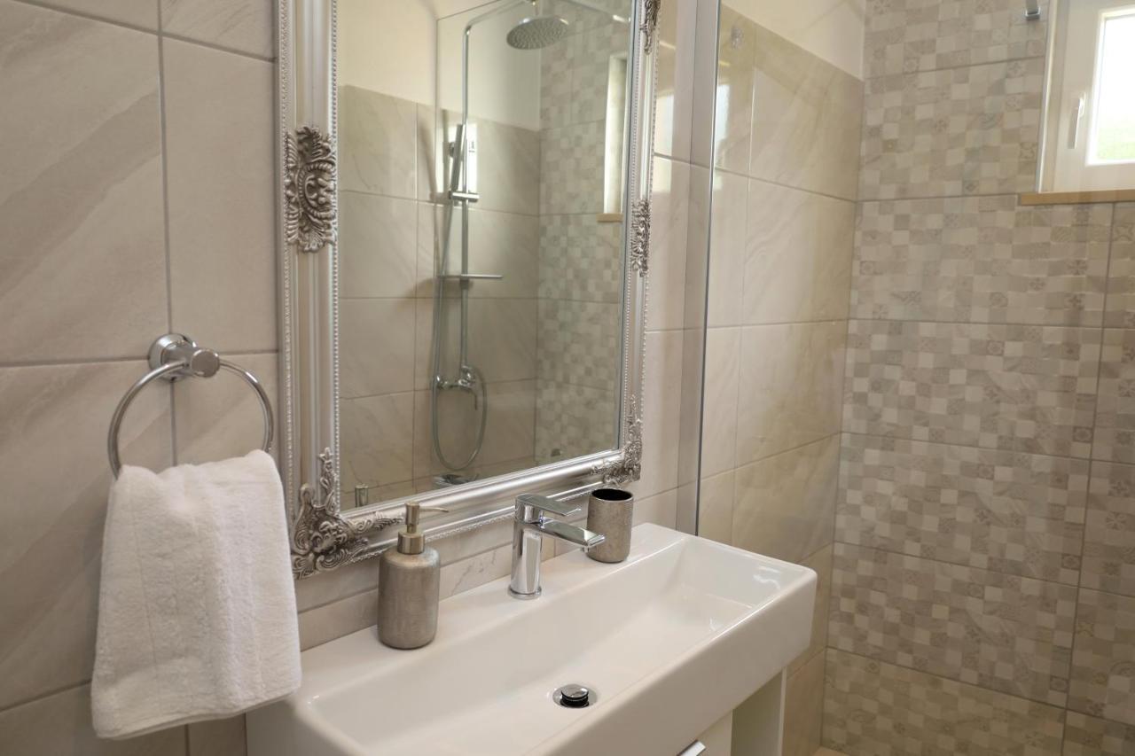 סומרטין Holiday House Nono מראה חיצוני תמונה